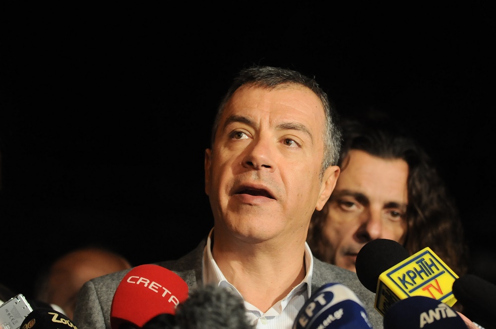 Στ. Θεοδωράκης: Ο Τσίπρας νοιάζεται πιο πολύ για το καθεστώς του παρά για την κοινωνία - Media