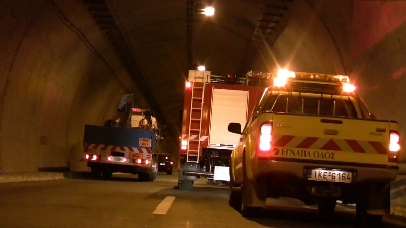 Σφοδρό τροχαίο σε τούνελ της Εγνατίας με μία νεκρή (Video) - Media