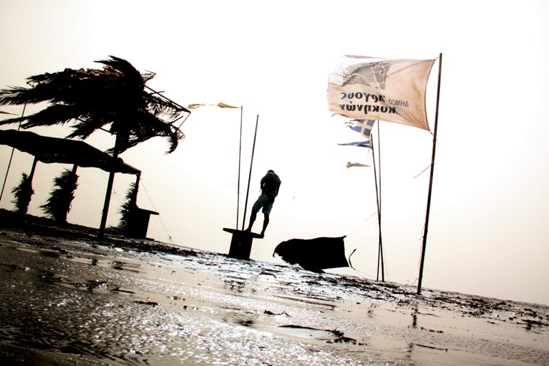 Ισχυρές καταιγίδες και άνεμοι από τη νύχτα - Media