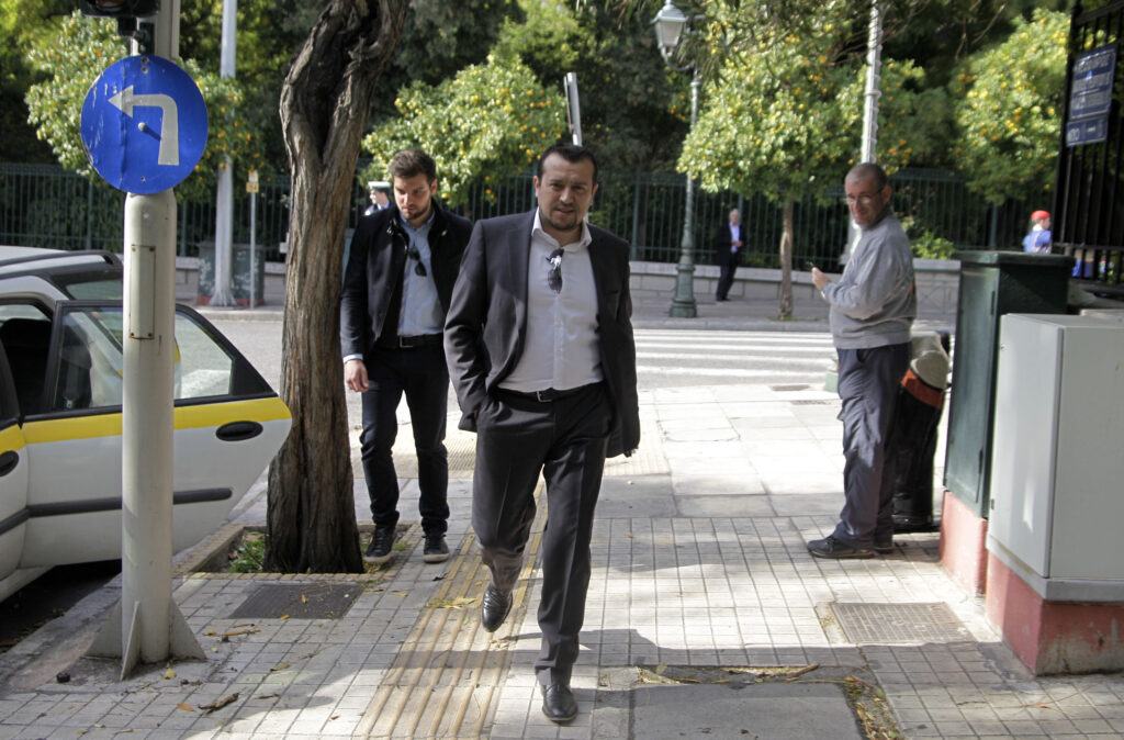 Παππάς: Δεν θα καθυστερήσει η αξιολόγηση – Το όνομα του προέδρου της ΝΔ έχει συνδεθεί με απολύσεις - Media