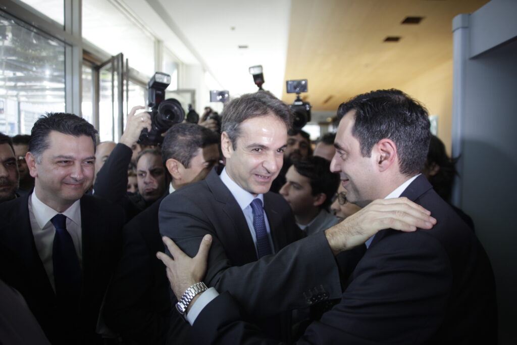 Ζυμώσεις σε ΠΑΣΟΚ και ΠΟΤΑΜΙ προκαλεί η εκλογή Μητσοτάκη - Media