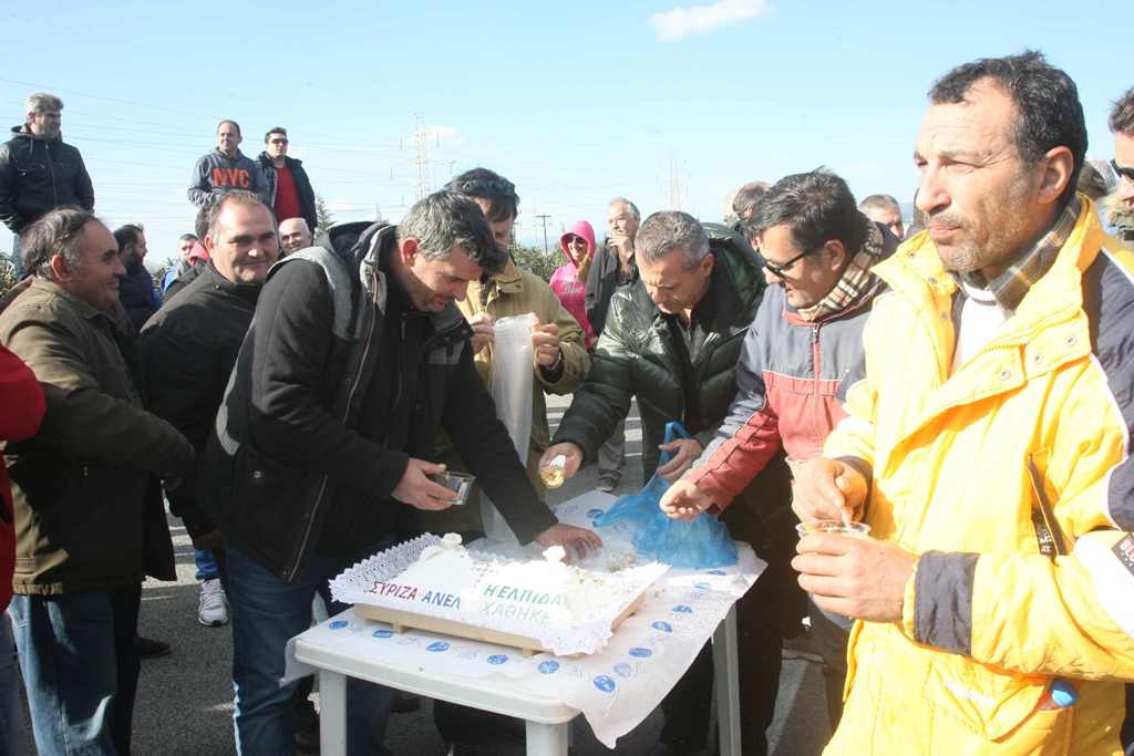 Κλιμάκωση των κινητοποιήσεων αποφασίζουν οι αγρότες - Δεν θα δουν τον Τσίπρα (Photos/Video) - Media