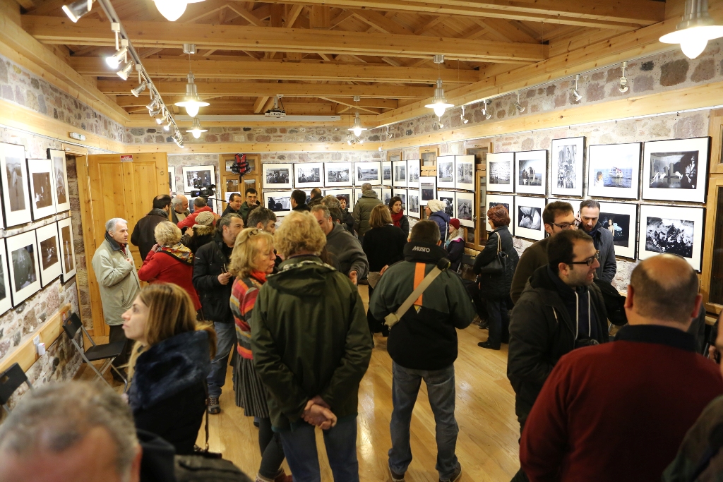 Η ανθρωπιστική κρίση στη Λέσβο μέσα από το φωτογραφικό φακό (Photos) - Media