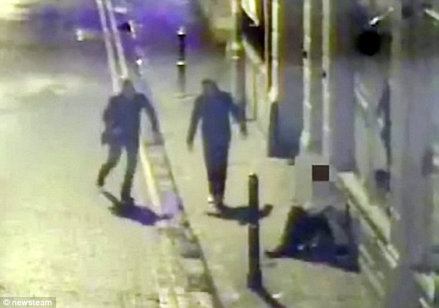 Απίστευτη βιαιότητα Βρετανού που χτυπάει απρόκλητα άστεγο (Video) - Media