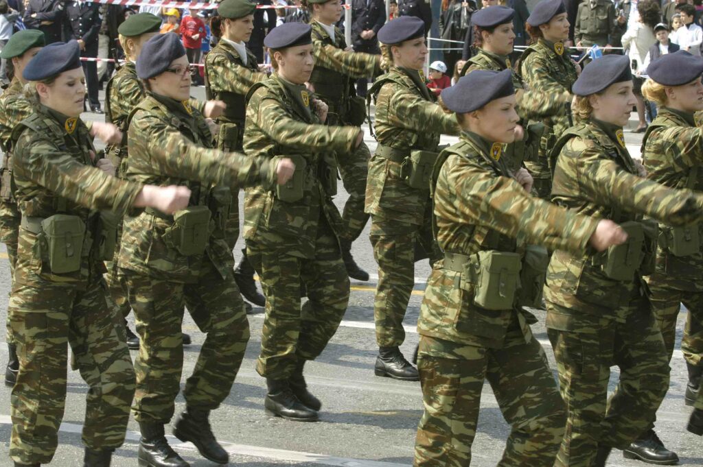 Πάνος Καμμένος: Δεν αποσύρεται το θέμα στράτευσης των γυναικών (Video) - Media
