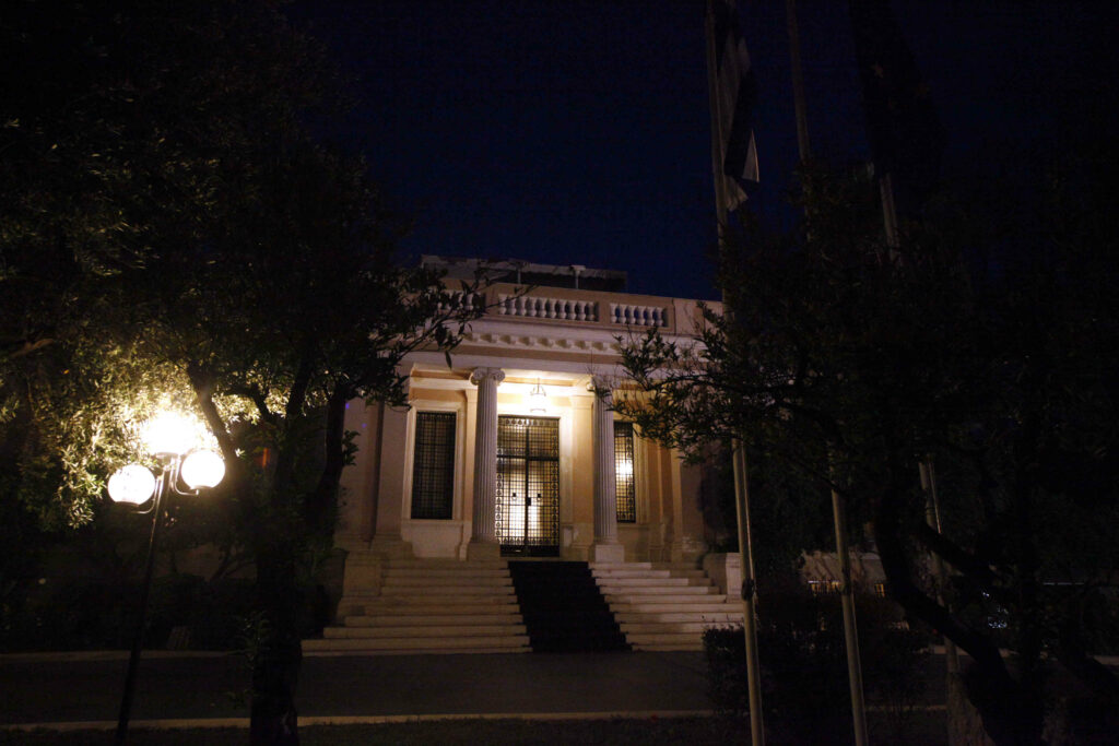 Αντεπίθεση Μαξίμου για τους μετακλητούς με στοιχεία – «Επιτομή του λαϊκισμού» η ΝΔ - Media