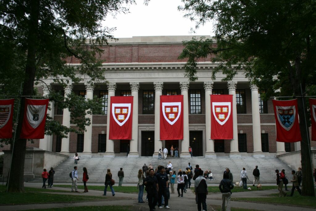 Harvard: Γιατί κρίναμε τη διαπραγμάτευση Τσίπρα τραγική - Media