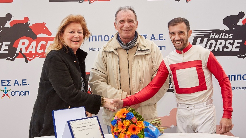 Με επιτυχία η πρεμιέρα των ελληνικών ιπποδρομιών - Media