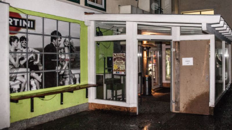 Μπαρ στην Αυστρία απαγορεύει την είσοδο στους «αιτούντες άσυλο» - Media