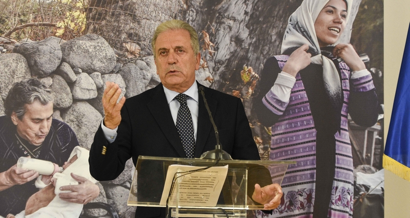 Αβραμόπουλος: Η συνθήκη Σένγκεν βρίσκεται σε κίνδυνο - Media