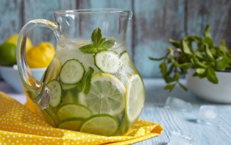 Λεμόνι με νερό: Γιατί είναι θαυματουργό για την υγεία - Media