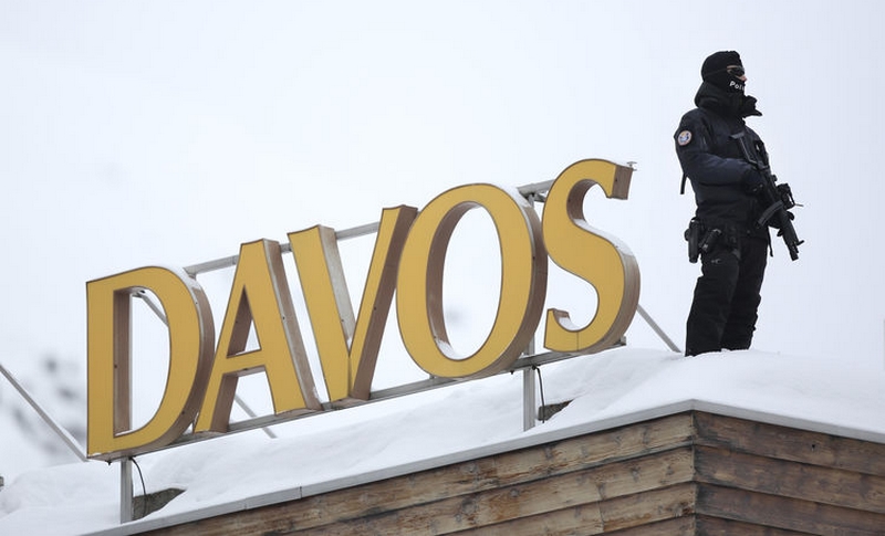 Νταβός: Ρώσοι ντυμένοι... υδραυλικοί κατασκοπεύουν το Παγκόσμιο Οικονομικό Φόρουμ - Media