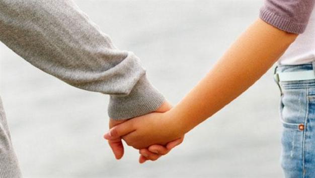 Οδηγίες των θρησκευτικών αρχών στην Τουρκία για… αρραβωνιασμένους: Όχι στο φλερτ και στο κράτημα χεριών μέχρι το γάμο - Media