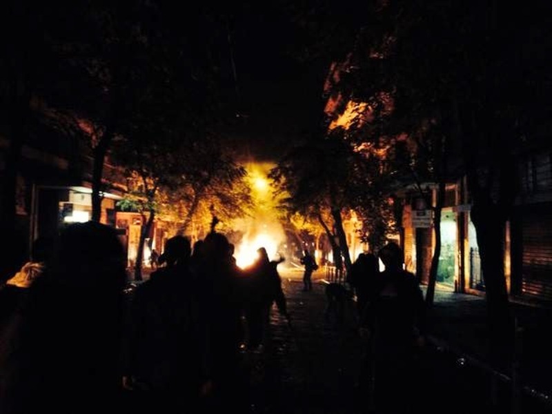 Εξι συλλήψεις για την επίθεση εναντίον ΜΑΤ στα Εξάρχεια - Media