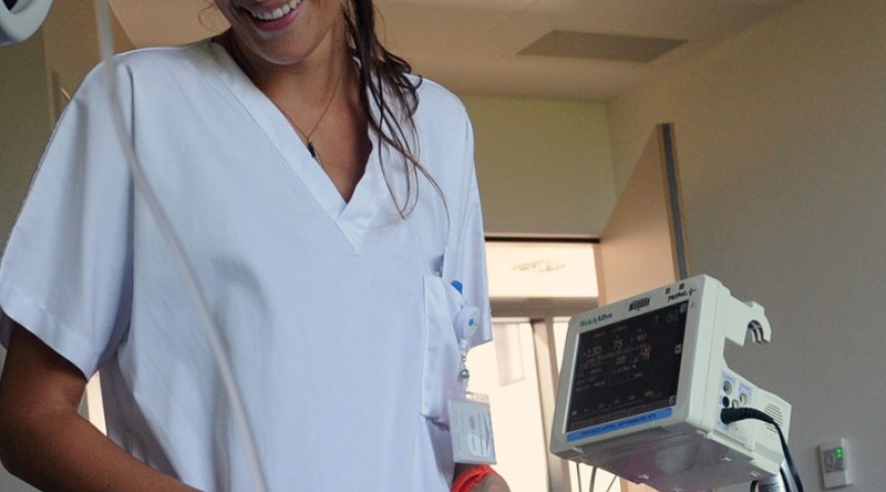 Οι «άτακτες» νοσοκόμες του νοσοκομείου ΠΑΙΔΩΝ της Στοκχόλμης ανάβουν φωτιές για φιλανθρωπικό σκοπό - Media