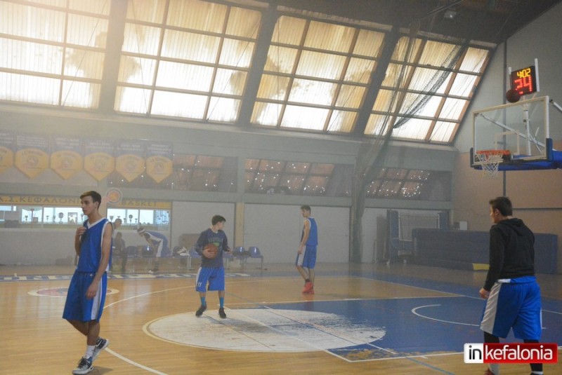 Άγριο ξύλο σε σχολικό αγώνα μπάσκετ μεταξύ Αργοστολίου και Ληξουρίου (Photos) - Media