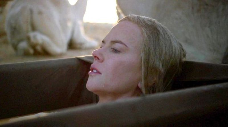 Η Νικόλ Κίντμαν σχεδόν γυμνή στη νέα της ταινία (Photos) - Media
