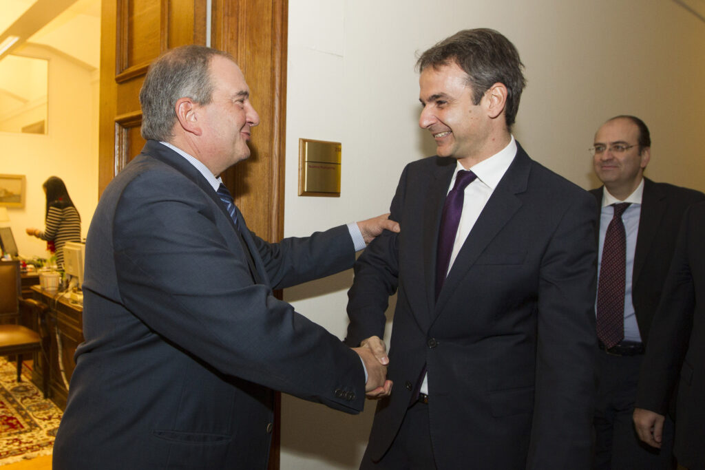 Συναντήθηκε ο Μητσοτάκης με Καραμανλή-Σαμαρά για την επόμενη μέρα στη ΝΔ (Photos) - Media