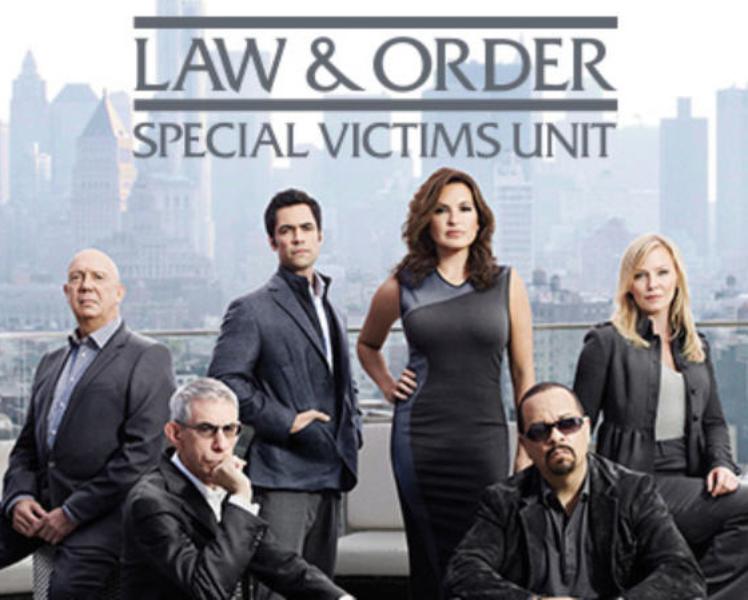 Σκηνοθέτης του «Νόμος και τάξη» κατηγορείται για παιδική πορνογραφία (Photos) - Media