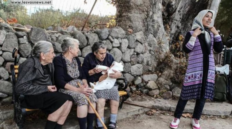 H γιαγιά από τη Μυτιλήνη μιλά για το... Νόμπελ Ειρήνης (Video) - Media