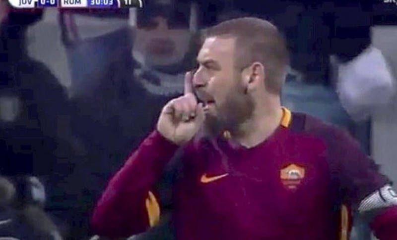 Ντε Ρόσι σε Μάντζουκιτς: «Βούλωσε το, σκατόγυφτε» - Media