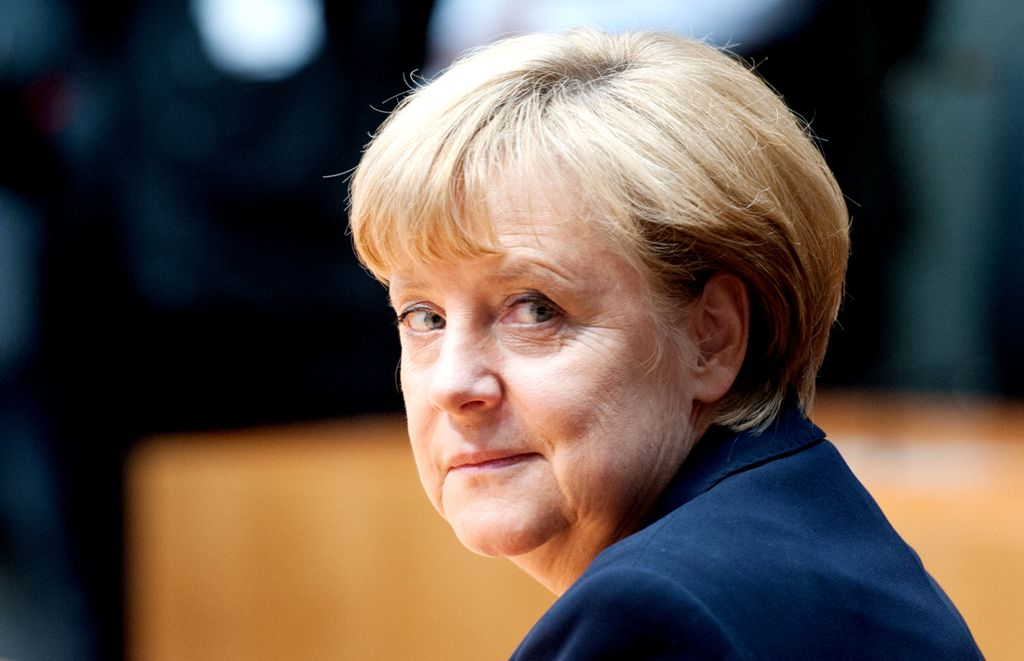 Υπό κατάρρευση η Μέρκελ εξαιτίας του προσφυγικού εκτιμά Γερμανός ψυχίατρος - Media