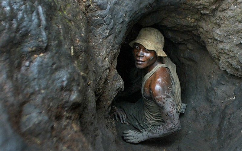 Κονγκό: 7χρονα αναγκάζονται να δουλεύουν σε ορυχεία εξόρυξης κοβαλτίου - Media
