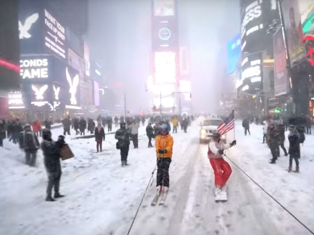 Κάνοντας σκι στις πίστες της… Νέας Υόρκης (Video) - Media