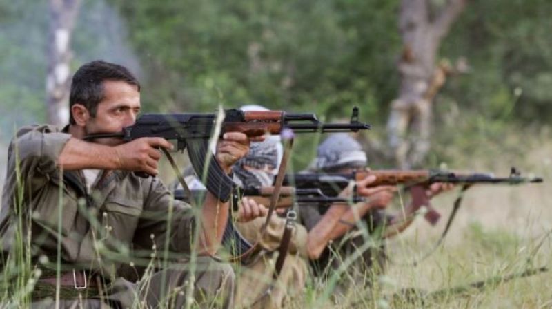 Δύο άμαχοι και 5 μέλη των δυνάμεων ασφαλείας σκοτώθηκαν από συγκρούσεις σε κουρδικές περιοχές - Media