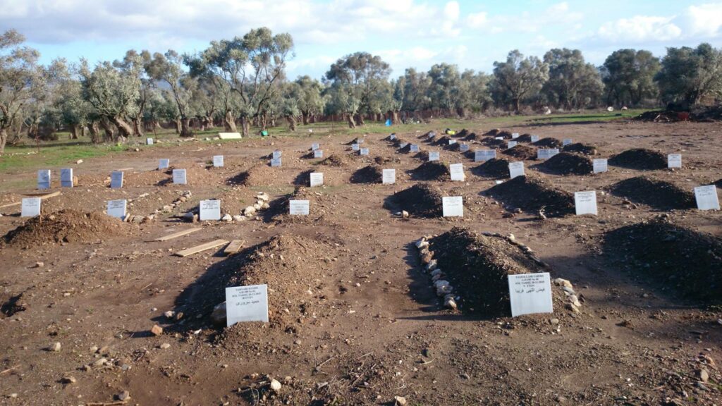 Ένα παιδί και μια γυναίκα, πρόσφυγες, νεκροί στη Λέσβο - Media