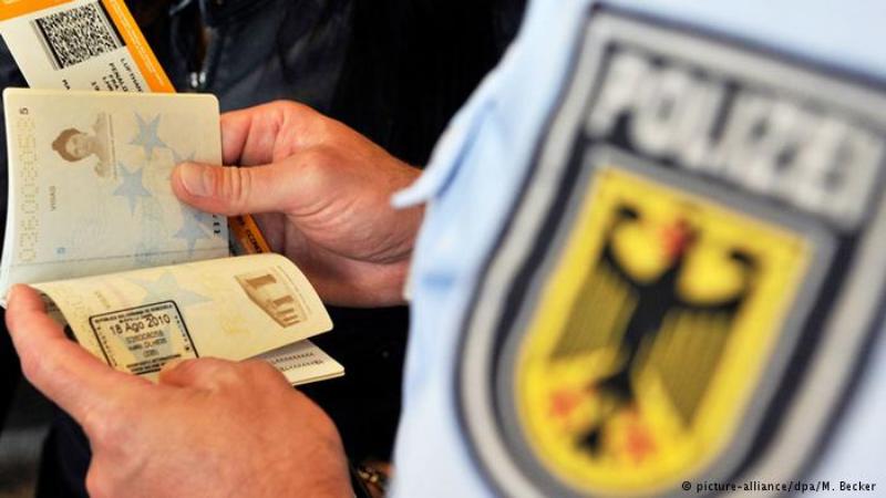 Γερμανικός Τύπος: Στην Αθήνα το «μπαλάκι» του Σένγκεν - Media