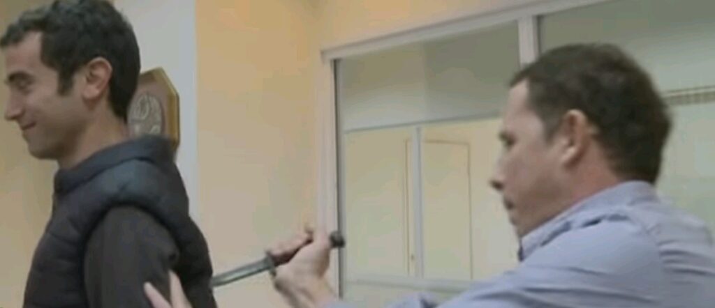 Ρεπόρτερ στο Ισραήλ μαχαιρώθηκε «στον αέρα» (Video) - Media