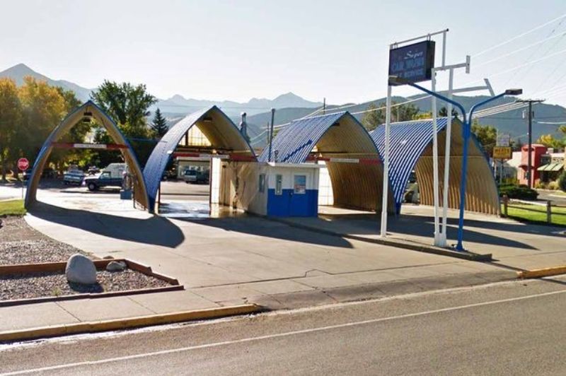 Βρήκε το πρόσωπο θύματος τροχαίου σε πλυντήριο αυτοκινήτων! - Media