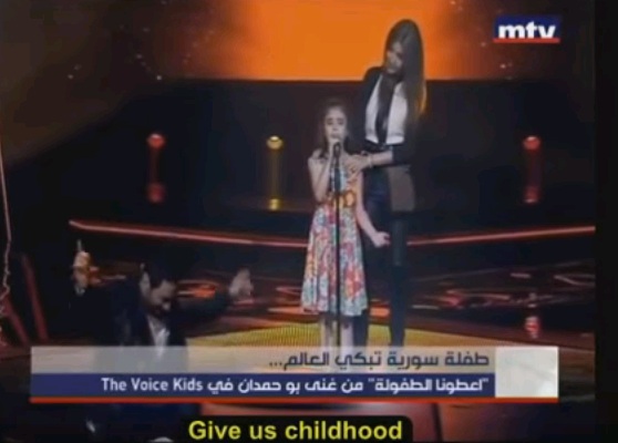 Σπαρακτικό βίντεο από τους βομβαρδισμούς στη Συρία: Κοριτσάκι με αίματα στα πρόσωπο φωνάζει «μπαμπά»  - Media