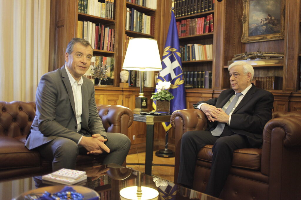 Παυλόπουλος σε Θεοδωράκη: Άδικη η κριτική των Ευρωπαίων για το προσφυγικό μετά από τόσες θυσίες - Media