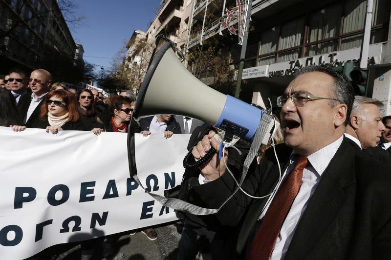 Αμετακίνητοι οι επιστημονικοί φορείς - Συνεχίζουν τις κινητοποιήσεις τους  - Media