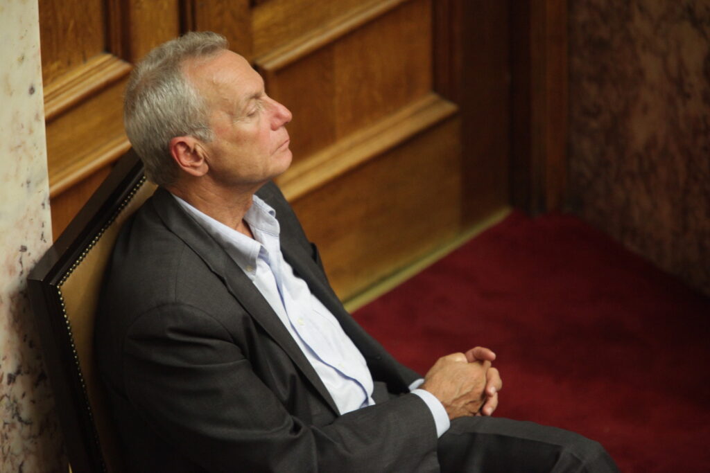 Δεκτή η παραίτηση Σγουρίδη από τον πρωθυπουργό - Media