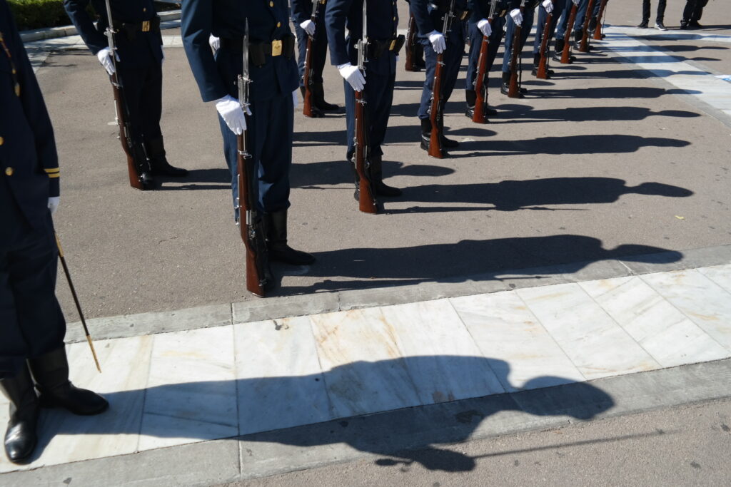 Τριήμερο πένθος στις ένοπλες δυνάμεις - Media