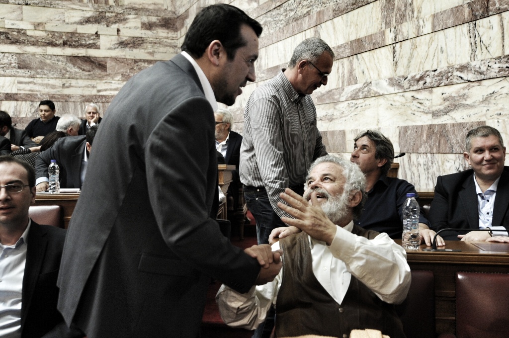 Ανατροπή από τον Ν. Παππά: Μόνο 4 οι τηλεοπτικές άδειες ανεξαρτήτως περιεχομένου - Media