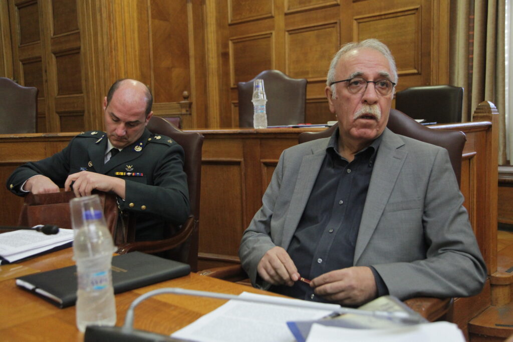 Βίτσας: Οι πρόσφυγες θα φεύγουν από τα νησιά μέσα σε 48 ώρες  (Video) - Media