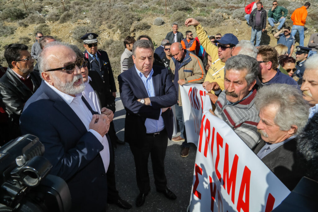 Νέα πρόσκληση διαλόγου και προειδοποίηση στους αγρότες από τον Κουρουμπλή - Media