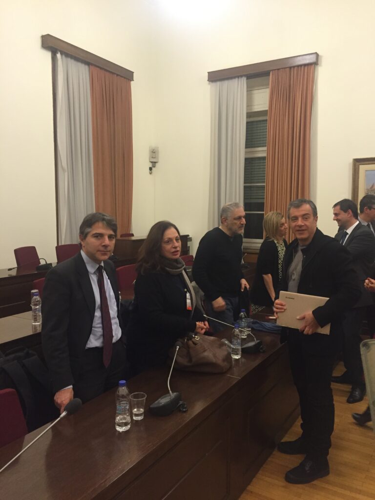 Στη Βουλή η Χαρούλα Αλεξίου και ο Νικος Πορτοκάλογλου (Photo) - Media