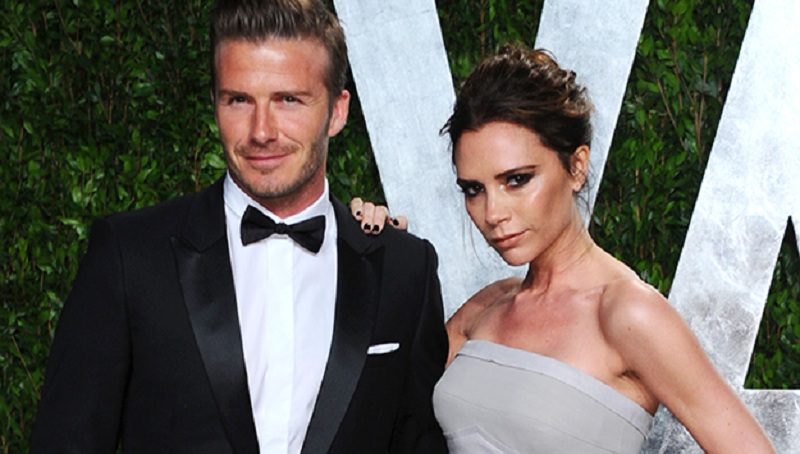 Oι Beckhams πόζαραν οικογενειακώς για το εξώφυλλο της Vogue (Photos) - Media