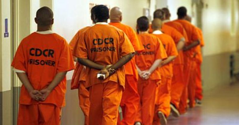 Ντοκιμαντέρ με 7 εθελοντές σε μυστική αποστολή σε αμερικανική φυλακή - Media