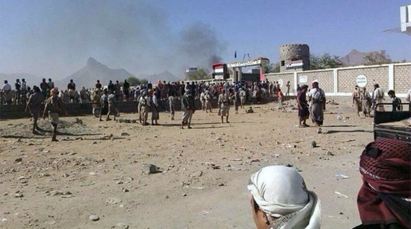 Βομβάρδισαν εργοστάσιο στην Υεμένη: Τουλάχιστον 16 οι νεκροί - Media