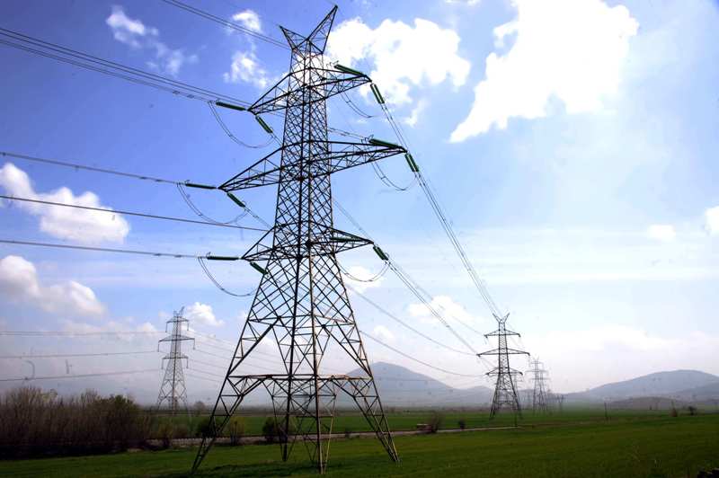 Φθηνότερο ρεύμα έως 6,22% από τις ιδιωτικές εταιρείες - Media
