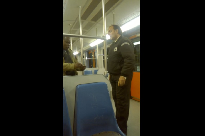 Σάλος στον ΗΣΑΠ- Υπάλληλος σεκιούριτι κατά μετανάστη: Εγώ κάνω κουμάντο εδώ (Video) - Media