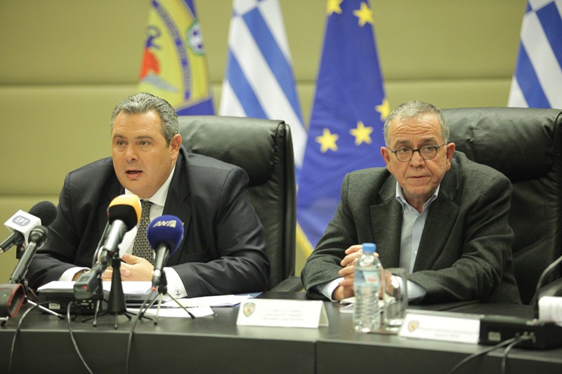 Το σχέδιο Καμμένου για το προσφυγικό – Τι προβλέπει για στρατό, ΜΚΟ, βιομετρικά στοιχεία και αστυνομία - Media