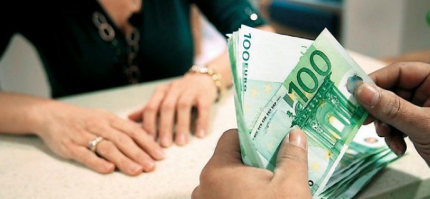 ΤτΕ: Μειώθηκαν κατά 1,2 δισ. ευρώ οι καταθέσεις τον Ιανουάριο - Media