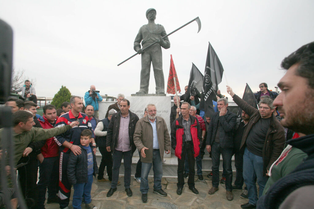 Τη λύση των μπλόκων κήρυξε ο Μπούτας - «Θα είμαστε σε επαγρύπνηση και με το όπλο παραπόδα» - Media